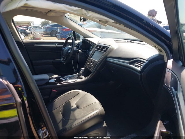 Ford 2016 2016 3FA6P0SU5GR320677 Image 5