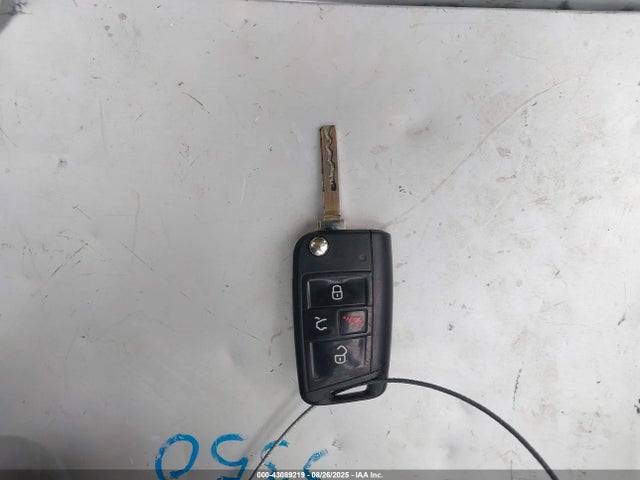 Volkswagen 1.4 tsi 2019 3VWC57BU4KM090127 Image 11