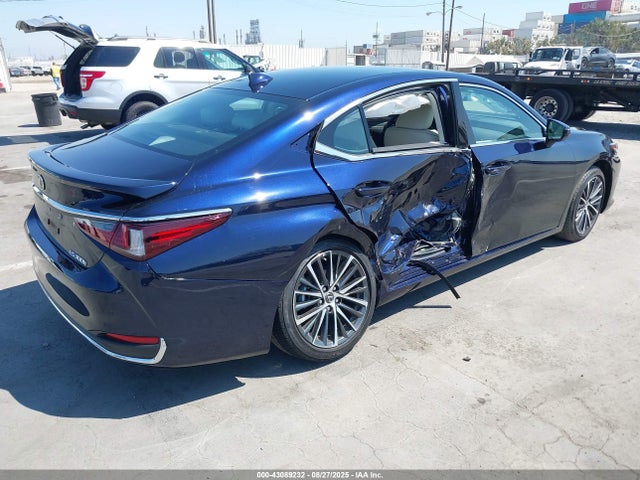 Lexus a25a-fxs 2025 58ADA1C16SU059854 Image 4