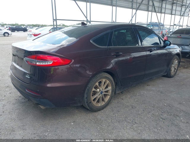 Ford Fusion 2019 3FA6P0HD4KR148237 Image 4