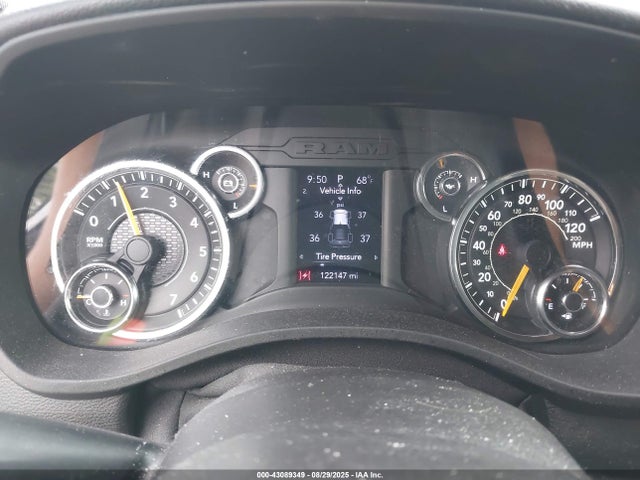 RAM 1500 2021 1C6SRFCTXMN697507 Image 2