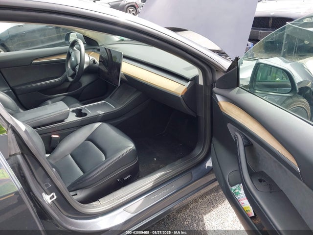 2022 TESLA MODEL 3 5YJ3E1EB9NF267483 Photo 4