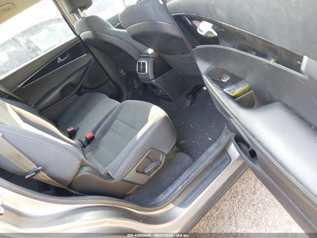 5XYPG4A57HG201914 KIA Sorento