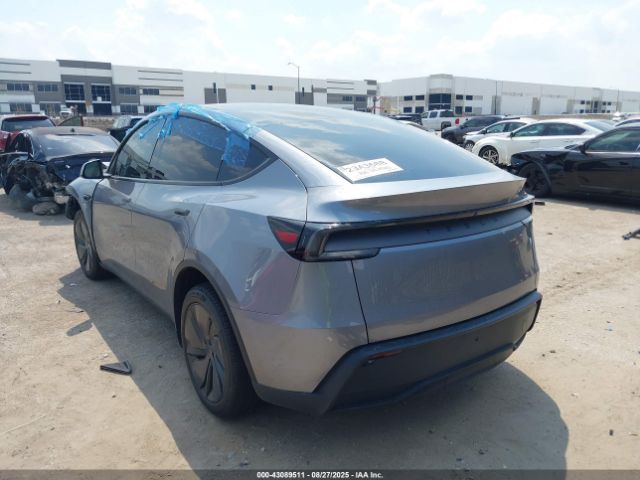 2026 TESLA MODEL Y 7SAYGDED3TA428278 Photo 2