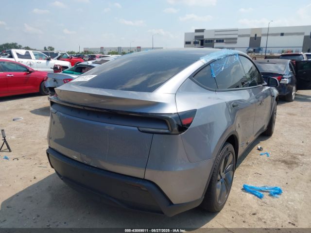2026 TESLA MODEL Y 7SAYGDED3TA428278 Photo 3
