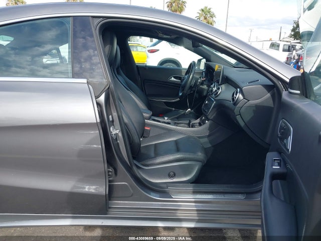 WDDSJ4EB6FN259200 Mercedes-Benz CLA-Class