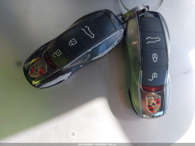 2017 PORSCHE MACAN WP1AG2A52HLB52036 Photo 10