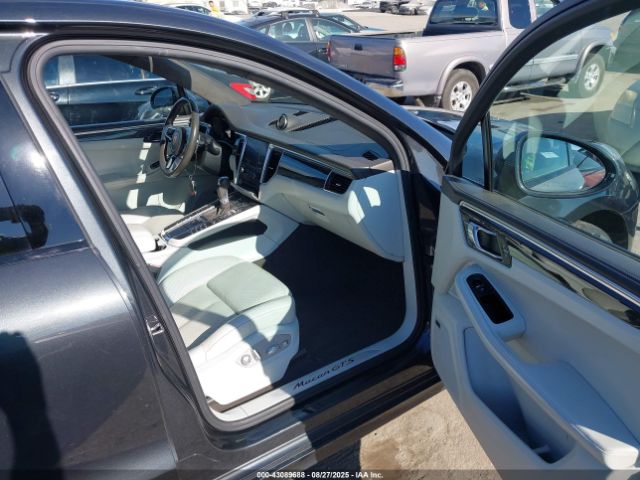 2017 PORSCHE MACAN WP1AG2A52HLB52036 Photo 4