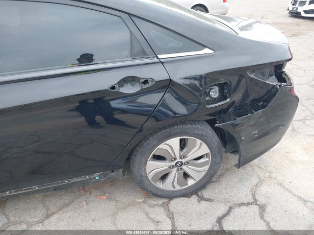 Hyundai dohc mpi theta ii 2015 KMHEC4A43FA135428 Image 6
