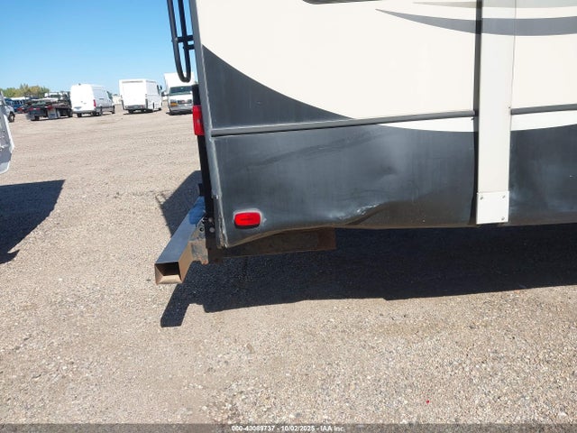 Kutb Keystone 2016 4YDF37028GA741106 Image 16