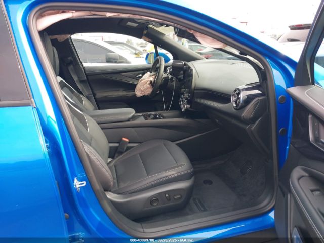 2024 CHEVROLET BLAZER EV 3GNKDBRJ1RS268072 Photo 4