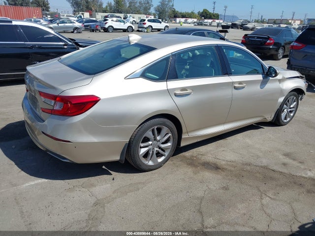 Honda l15be 2018 1HGCV1F13JA006702 Image 4