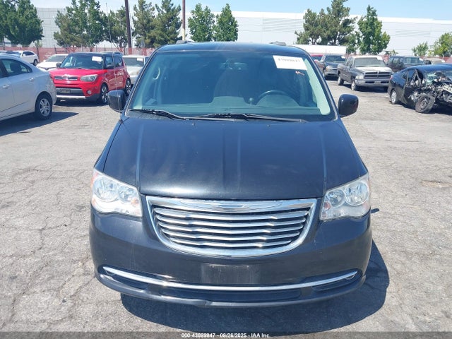 2C4RC1BG7FR560692 Chrysler Town and Country