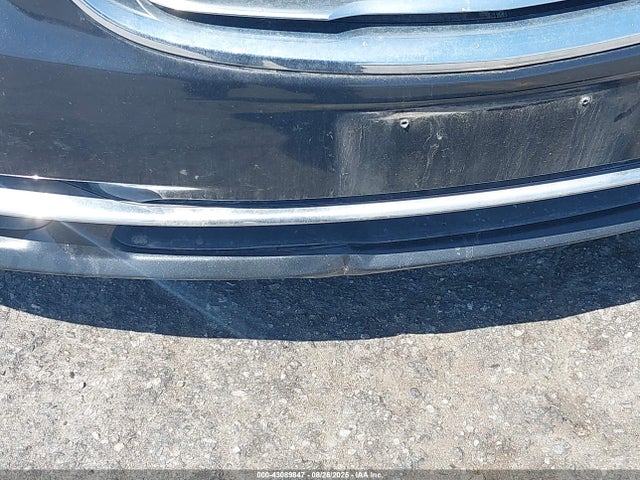2C4RC1BG7FR560692 Chrysler Town and Country