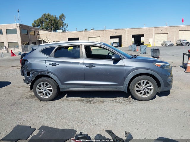 KM8J3CA45GU054195 Hyundai 2016