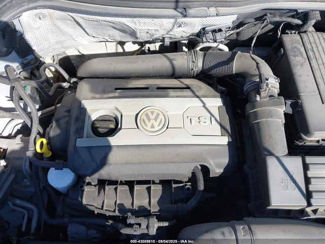 WVGSV7AXXHK018337 Volkswagen 2.0 tsi