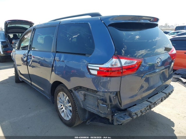 Toyota 2gr-fks 2017 5TDYZ3DC7HS854846 Image 3