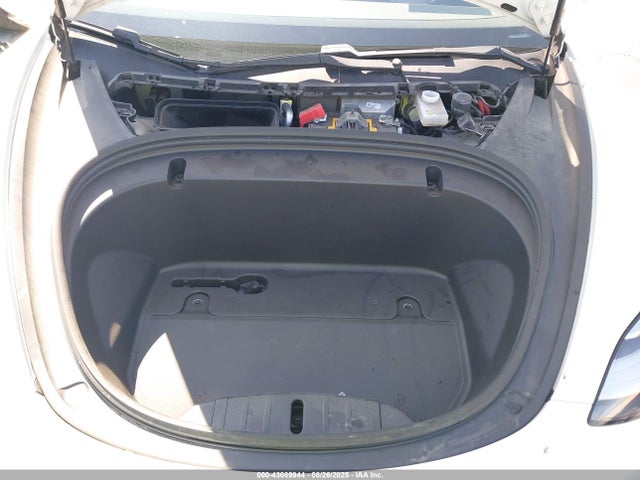 5YJ3E1EA2LF740502 Tesla MODEL 3