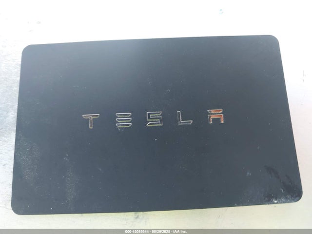 5YJ3E1EA2LF740502 Tesla MODEL 3
