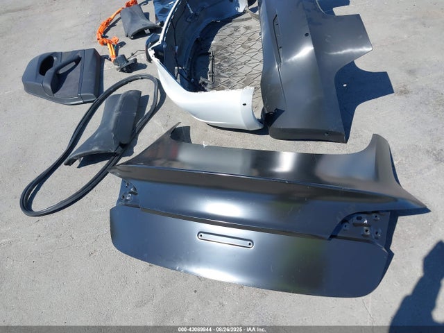 5YJ3E1EA2LF740502 Tesla MODEL 3