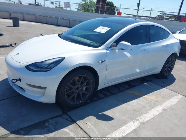 5YJ3E1EA2LF740502 Tesla MODEL 3