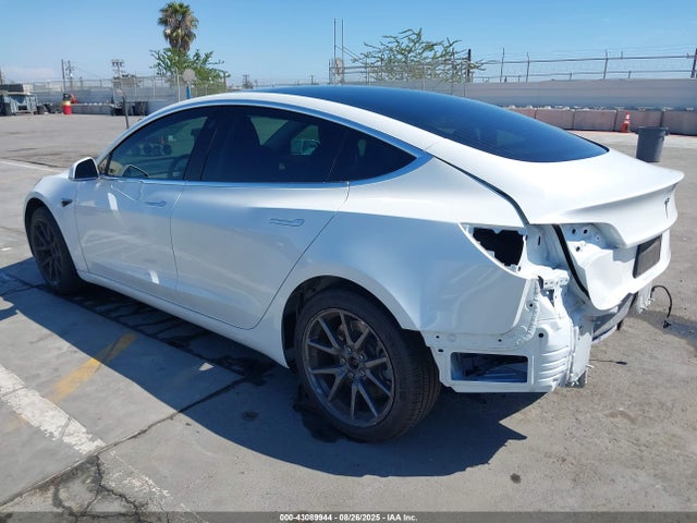 5YJ3E1EA2LF740502 Tesla MODEL 3