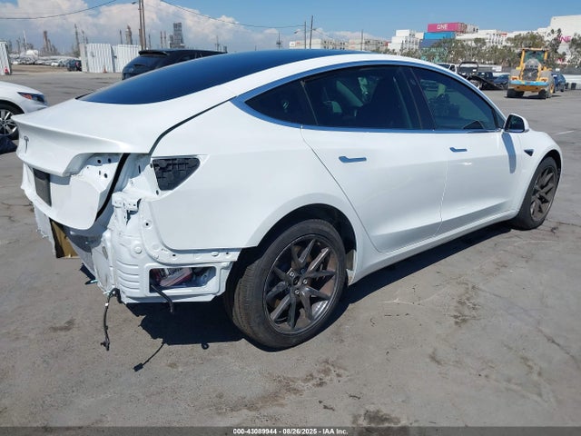 5YJ3E1EA2LF740502 Tesla MODEL 3