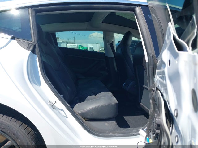 5YJ3E1EA2LF740502 Tesla MODEL 3