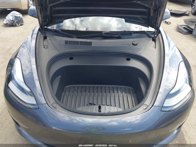 2023 TESLA MODEL 3 5YJ3E1EA2PF686091 Photo 9