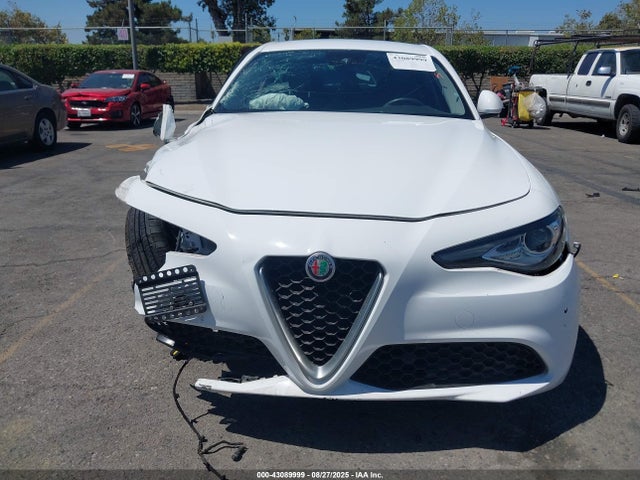 Alfa Romeo giulia (952) 2018 ZARFAEBN1J7580242 Image 12