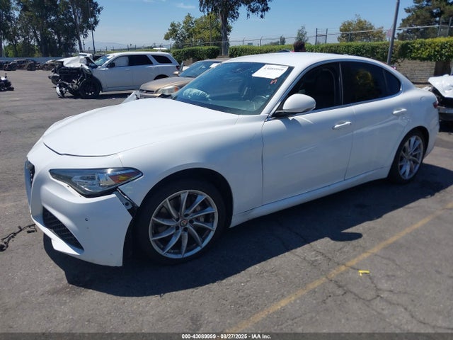 Alfa Romeo giulia (952) 2018 ZARFAEBN1J7580242 Image 2