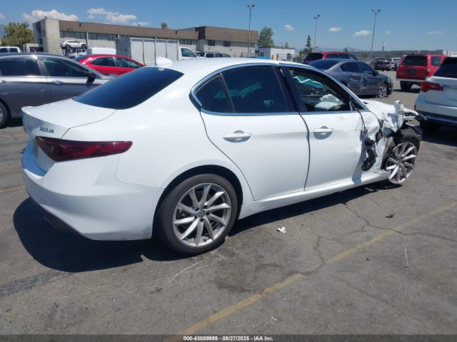Alfa Romeo giulia (952) 2018 ZARFAEBN1J7580242 Image 4