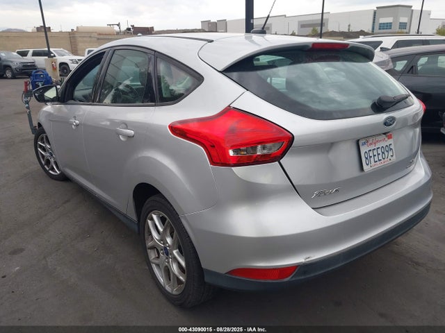 Ford 2015 2015 1FADP3K27FL330275 Image 3