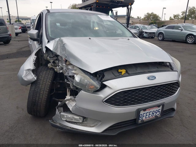 Ford 2015 2015 1FADP3K27FL330275 Image 6