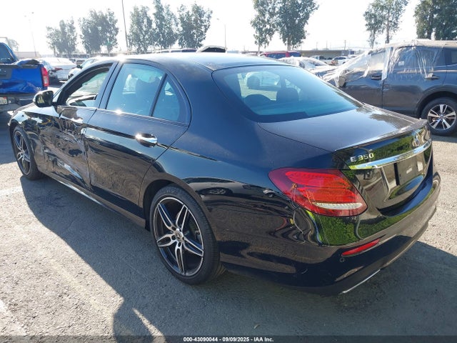 Mercedes-Benz m264 2020 W1KZF8DB4LA764034 Image 3