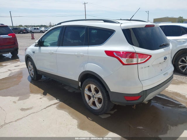 1FMCU0GX0FUC12351 Ford Escape