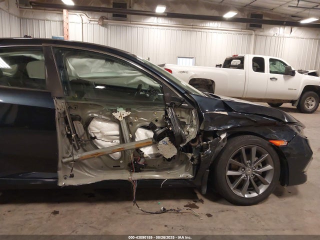 Honda l15b7 2020 19XFC1F7XLE024121 Image 6