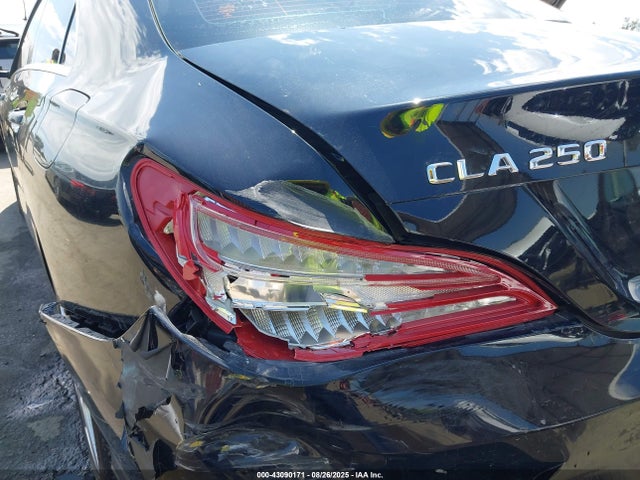 Mercedes-Benz CLA-Class 2015 WDDSJ4EB7FN163737 Image 19