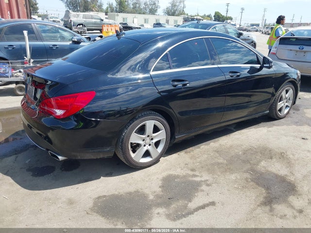 Mercedes-Benz CLA-Class 2015 WDDSJ4EB7FN163737 Image 4