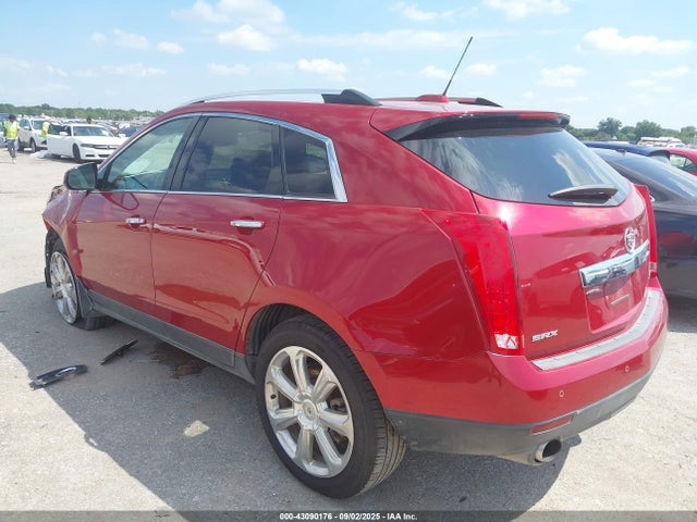2016 CADILLAC SRX 3GYFNDE35GS576654 Photo 2