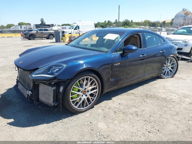 Porsche Panamera 2021 WP0AE2A77ML127183 Image 2