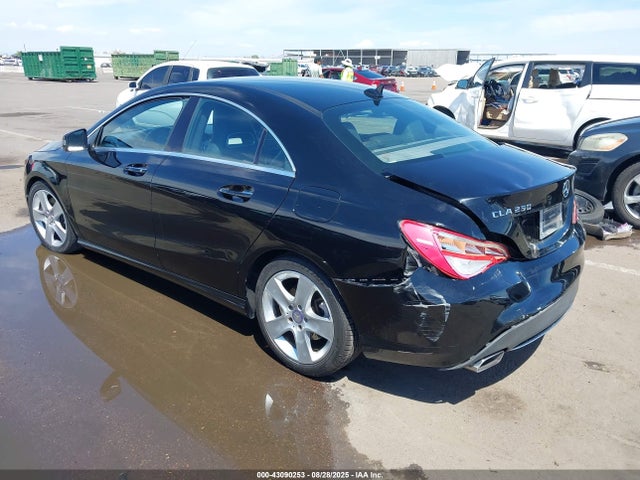 Mercedes-Benz CLA-Class 2015 WDDSJ4EB1FN259699 Image 3