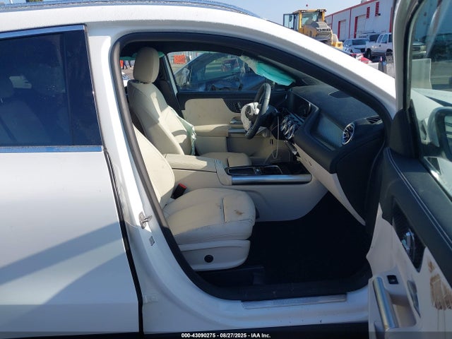W1N4N4GB1SJ667599 Mercedes-Benz m260