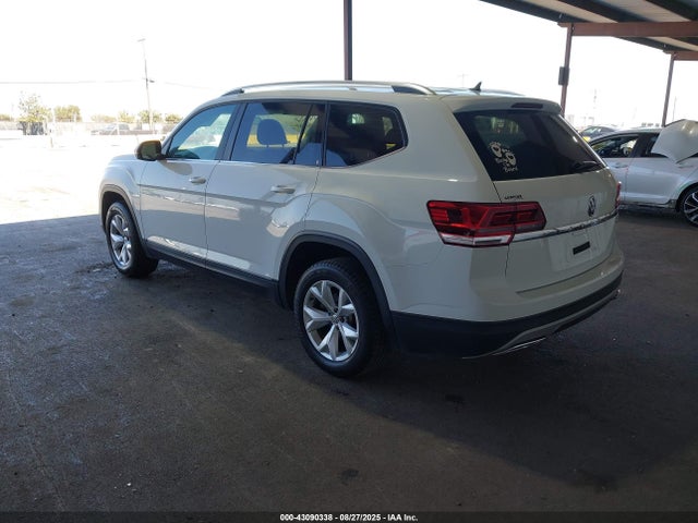 Volkswagen fsi 2018 1V2AR2CA3JC532898 Image 3