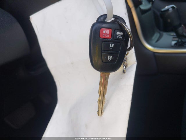 4T1BF1FK9HU392028 Toyota 2ar-fe