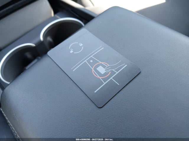 2024 TESLA MODEL 3 5YJ3E1ETXRF820690 Photo 10