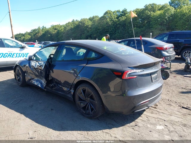 2024 TESLA MODEL 3 5YJ3E1ETXRF820690 Photo 2