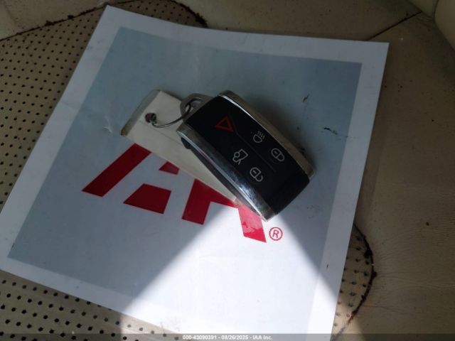 2010 JAGUAR XF SAJWA0GB7ALR49304 Photo 10