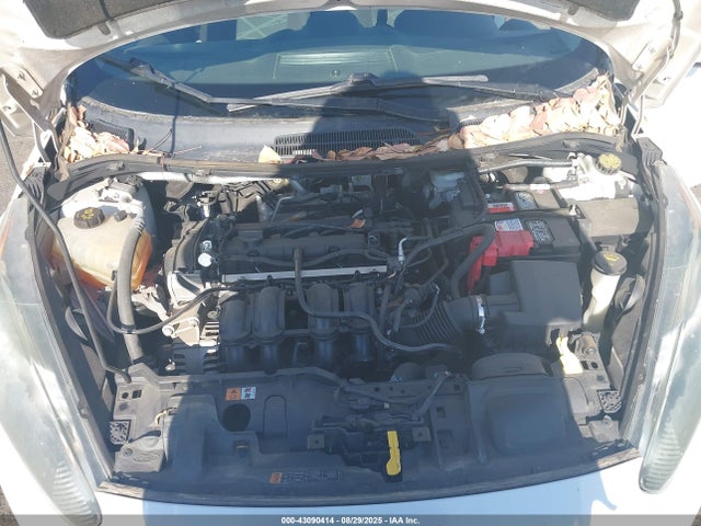 Ford Fiesta 2015 3FADP4AJ4FM110816 Image 10