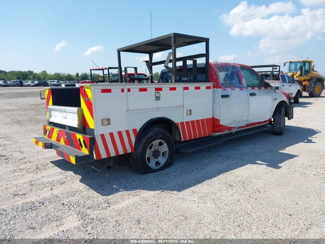 3C6UR4HJ7JG243322 RAM 2500